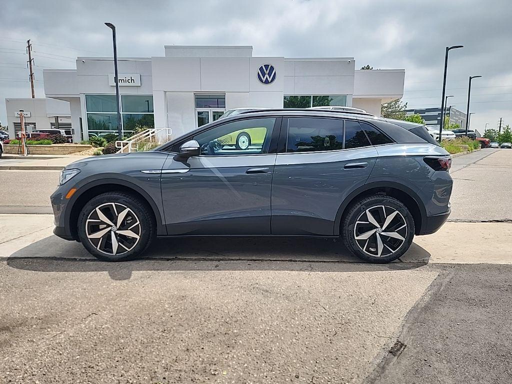 new 2025 Volkswagen ID.4 car, priced at $45,347