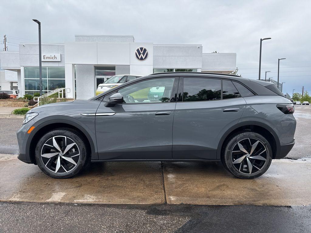 new 2025 Volkswagen ID.4 car, priced at $43,359