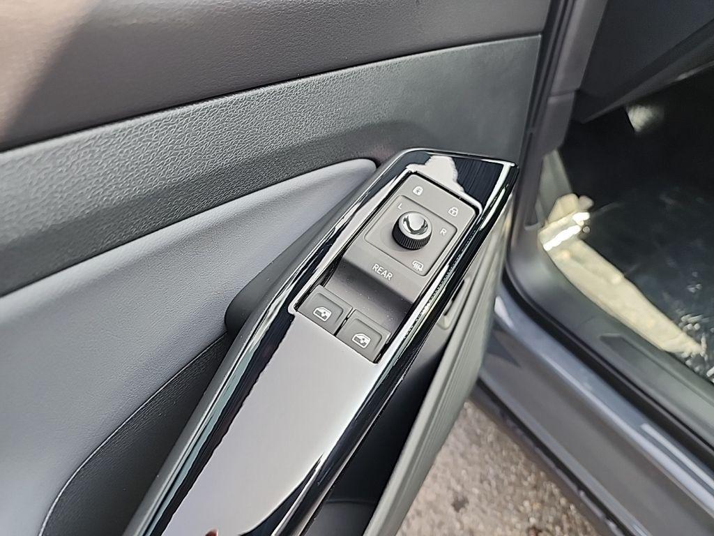new 2025 Volkswagen ID.4 car, priced at $43,359