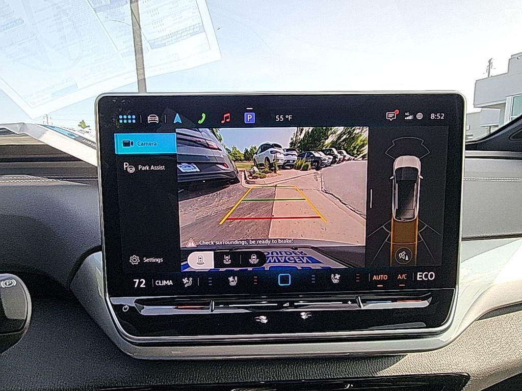 new 2025 Volkswagen ID.4 car, priced at $43,359