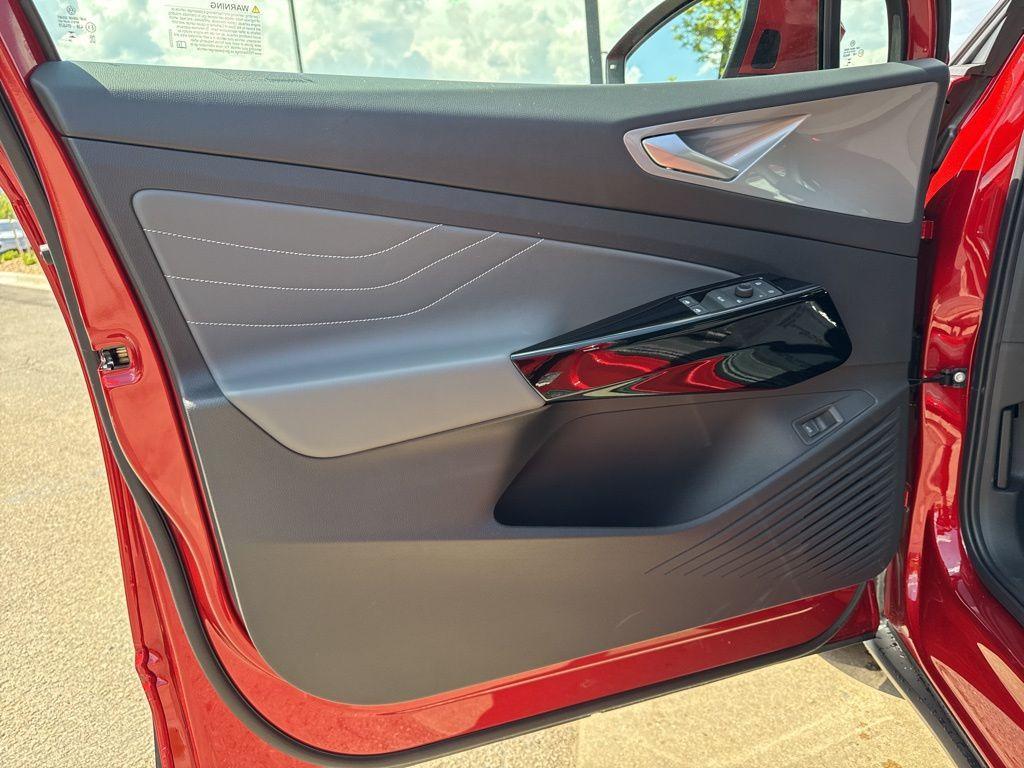 new 2025 Volkswagen ID.4 car, priced at $45,783