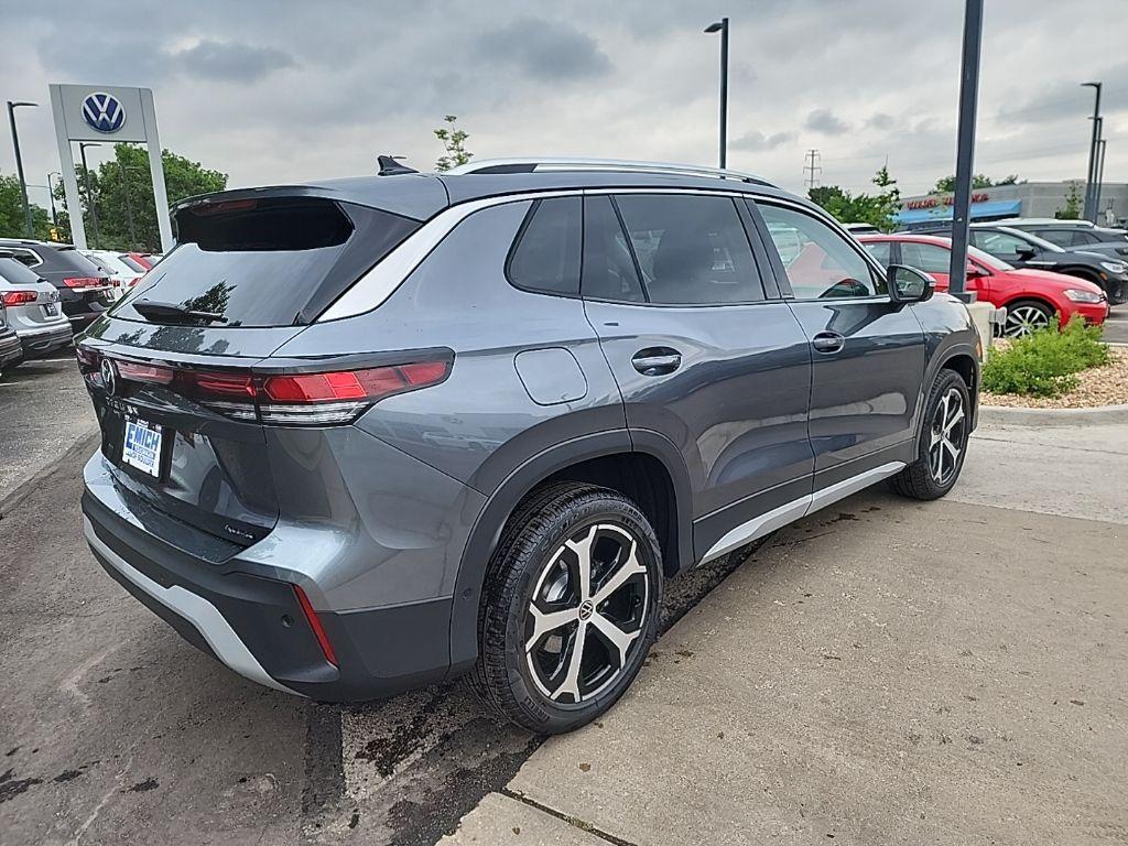 new 2025 Volkswagen Tiguan car, priced at $33,957