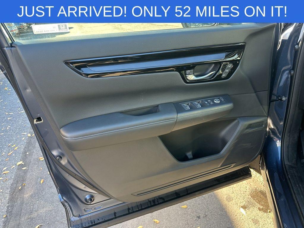 used 2026 Honda CR-V car, priced at $35,899