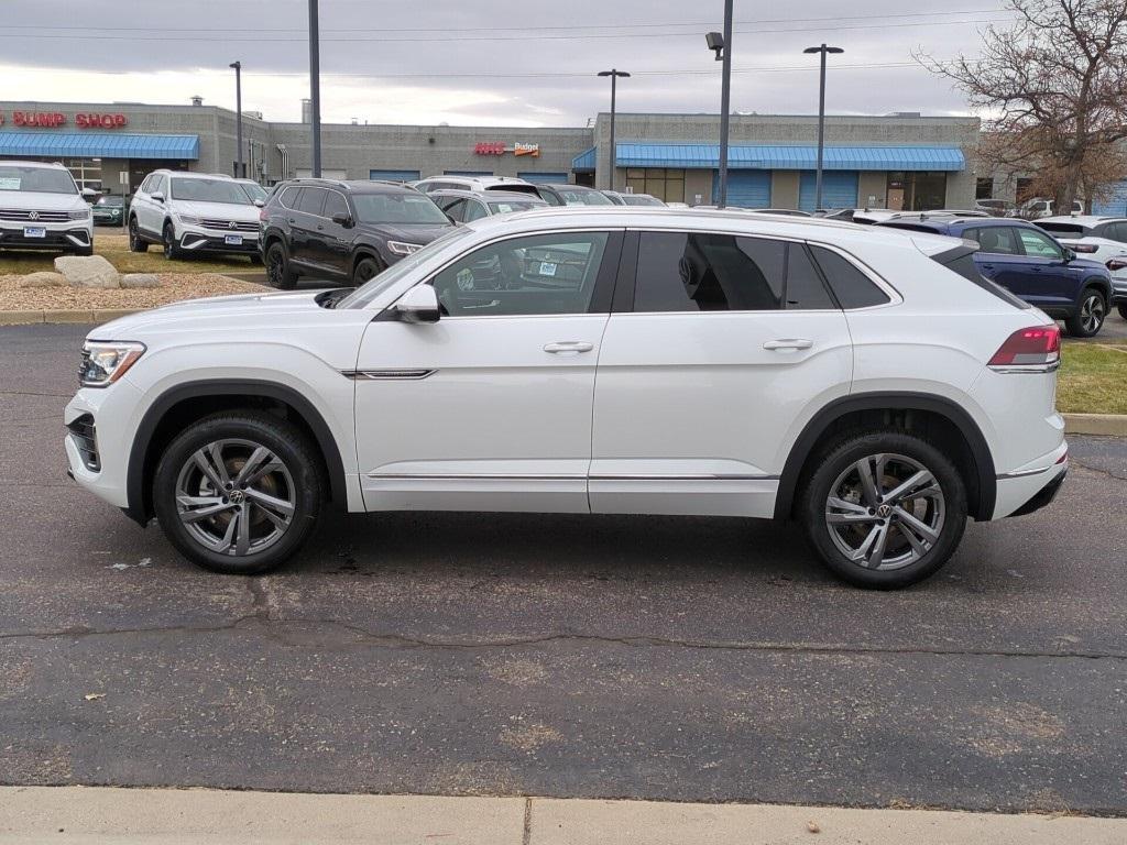 new 2024 Volkswagen Atlas Cross Sport car, priced at $43,033