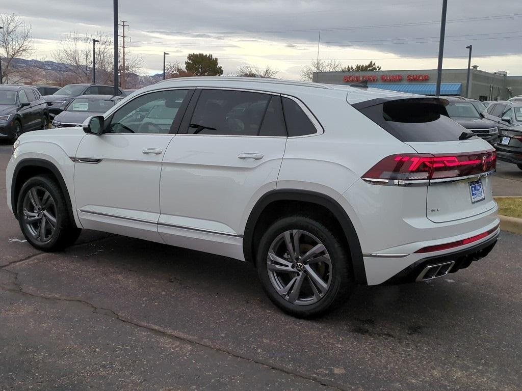 new 2024 Volkswagen Atlas Cross Sport car, priced at $43,033