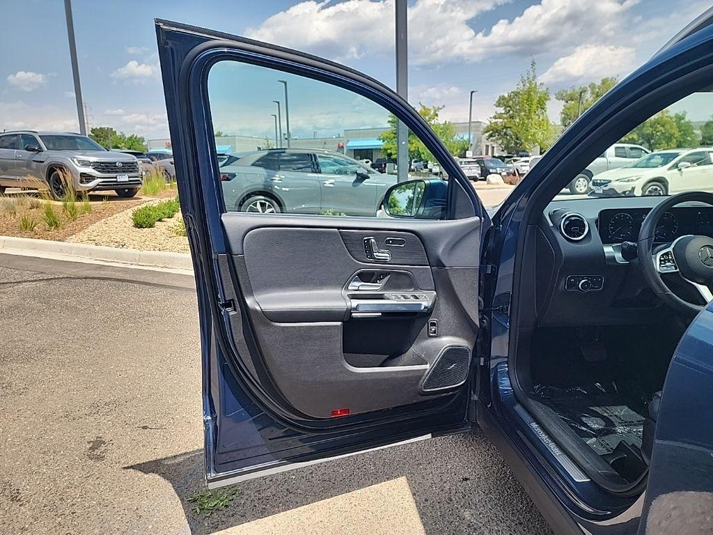 used 2020 Mercedes-Benz GLB 250 car, priced at $25,459