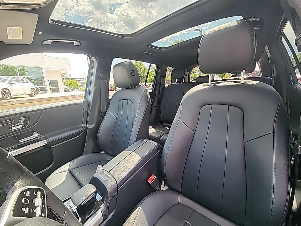 used 2020 Mercedes-Benz GLB 250 car, priced at $25,459