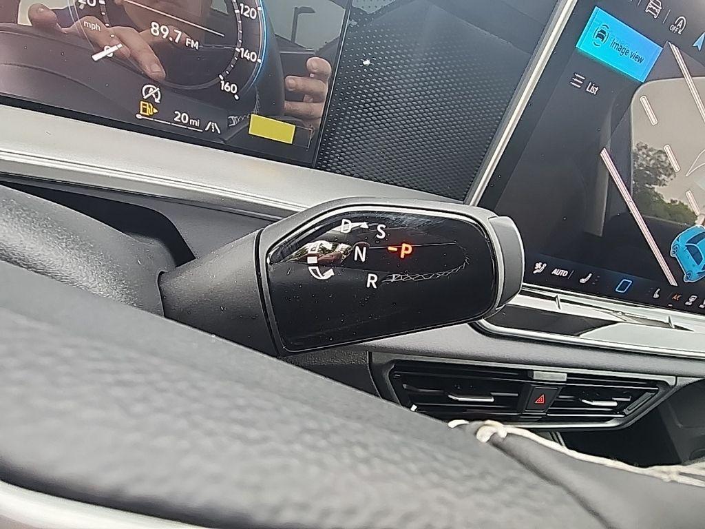 new 2025 Volkswagen Tiguan car, priced at $33,902