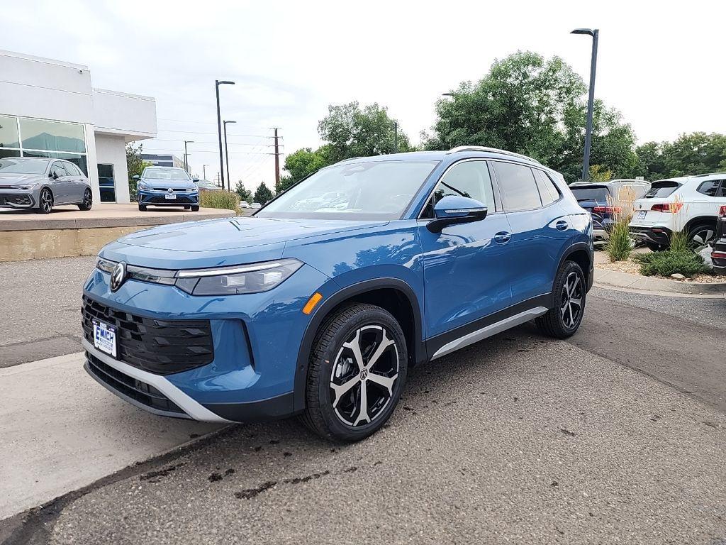 new 2025 Volkswagen Tiguan car, priced at $33,902