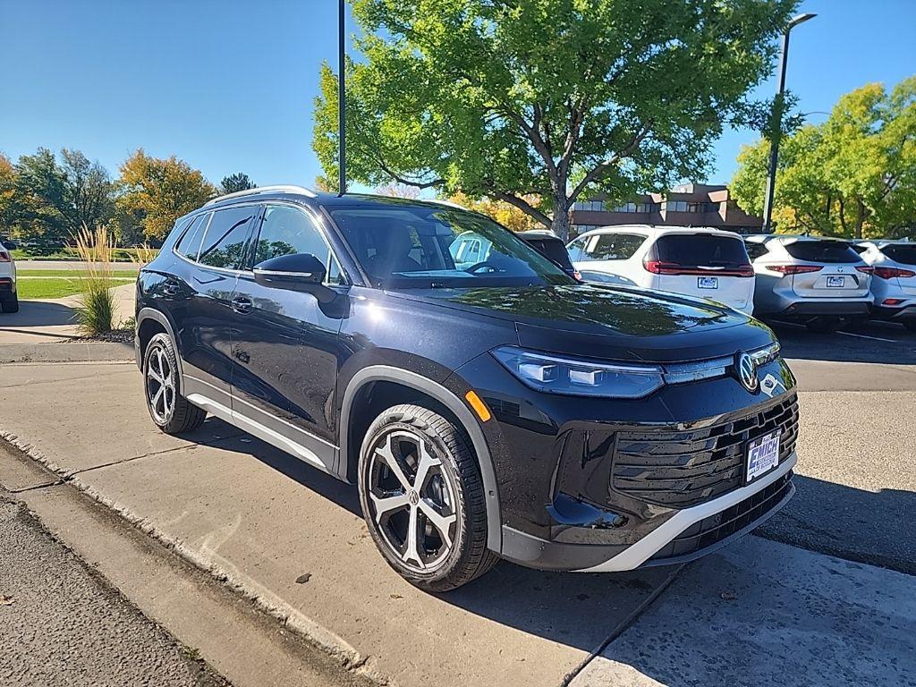 new 2025 Volkswagen Tiguan car, priced at $33,640