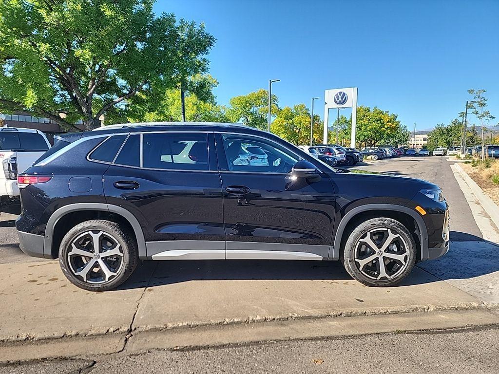 new 2025 Volkswagen Tiguan car, priced at $33,640