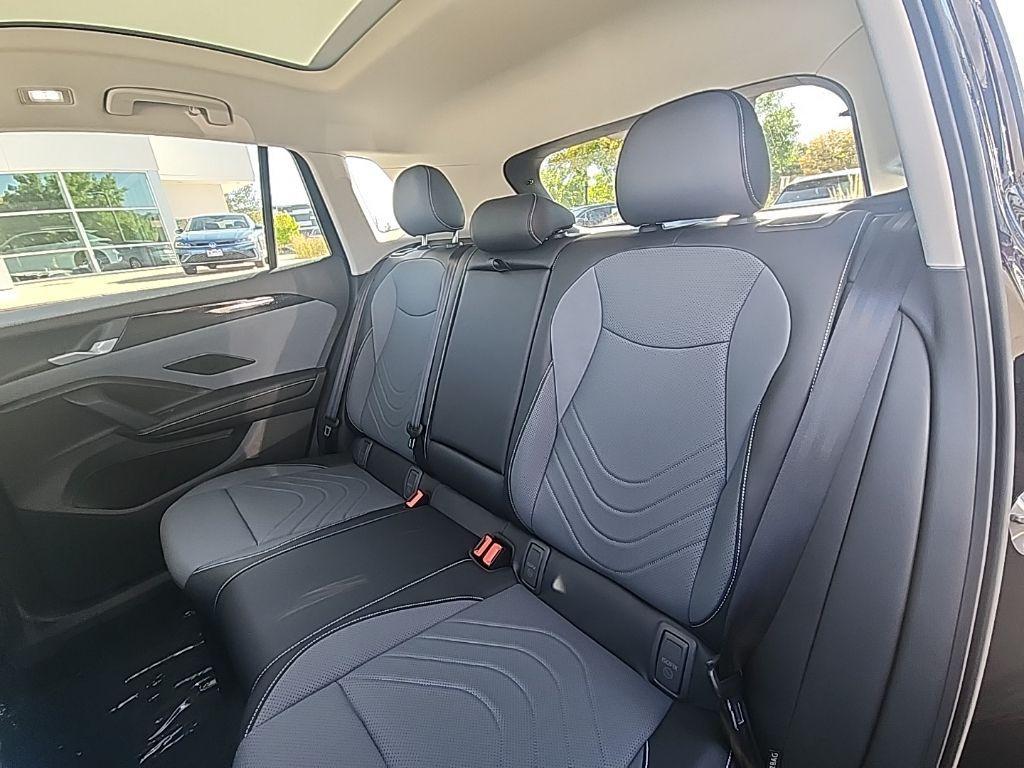 new 2025 Volkswagen Tiguan car, priced at $33,640