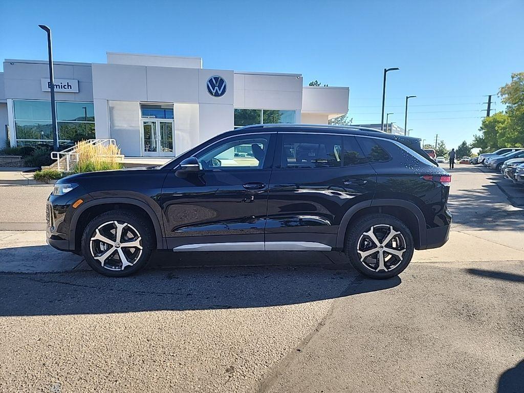 new 2025 Volkswagen Tiguan car, priced at $33,640