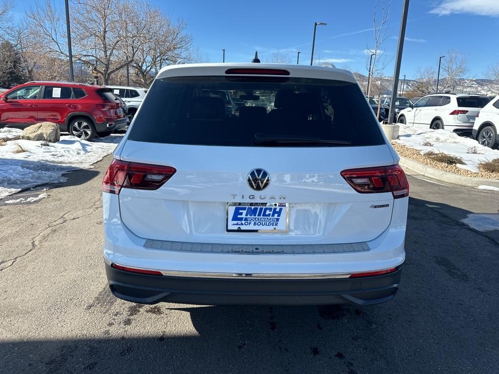 new 2024 Volkswagen Tiguan car