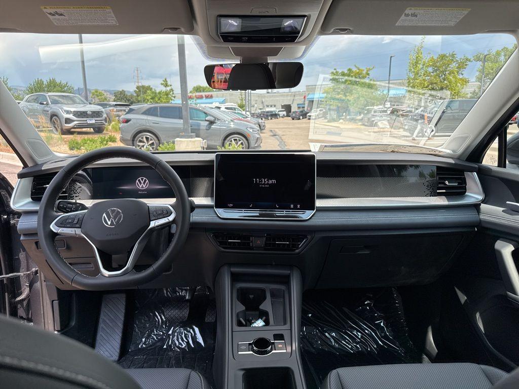 new 2025 Volkswagen Tiguan car, priced at $33,957