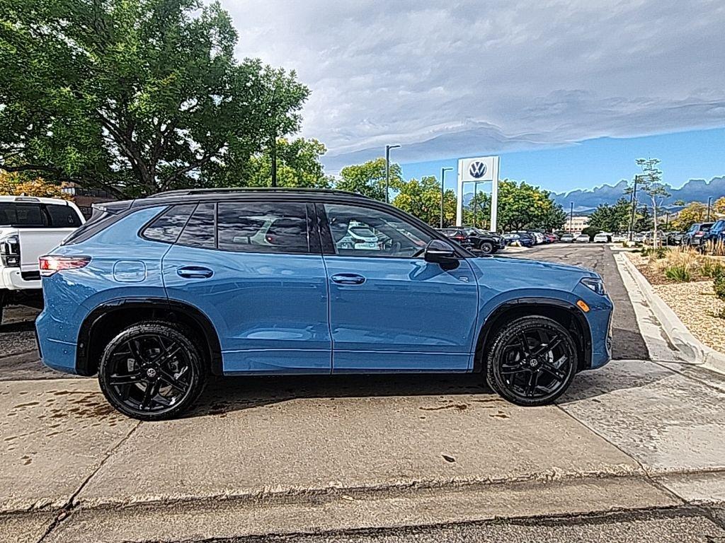 new 2025 Volkswagen Tiguan car, priced at $36,949