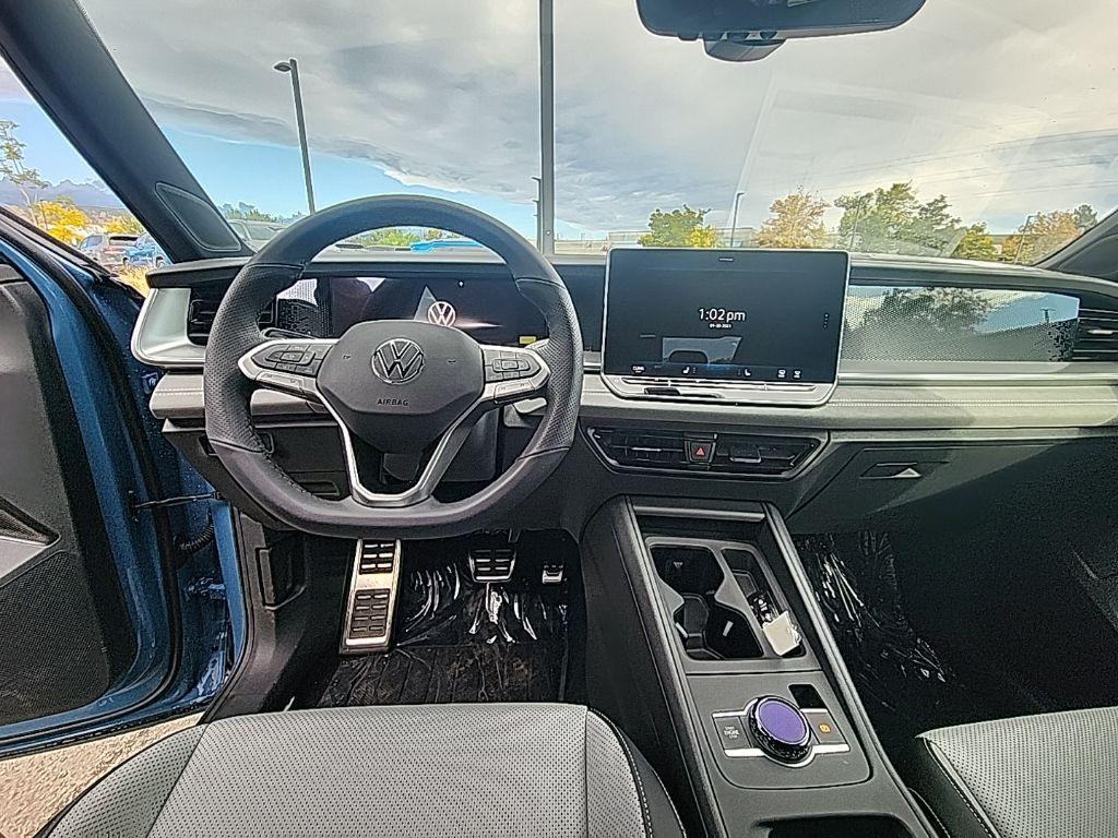 new 2025 Volkswagen Tiguan car, priced at $36,949