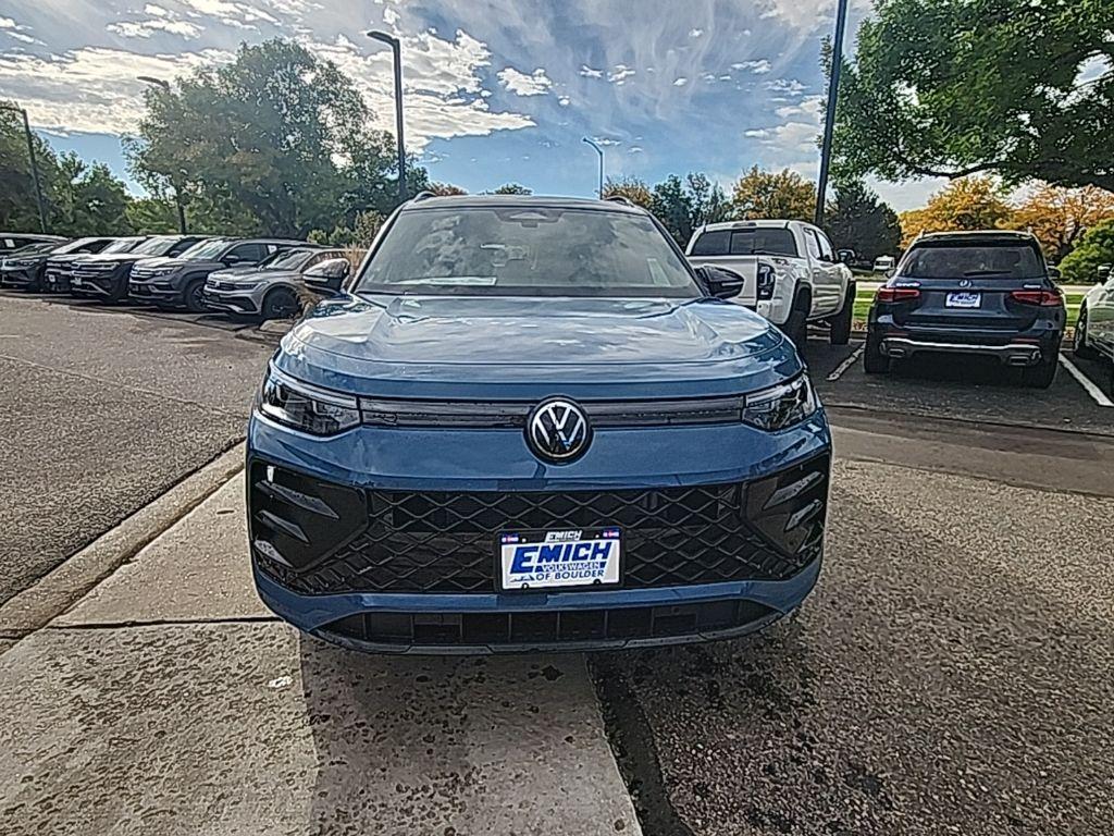 new 2025 Volkswagen Tiguan car, priced at $36,949