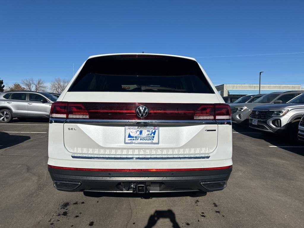 new 2024 Volkswagen Atlas car, priced at $43,713