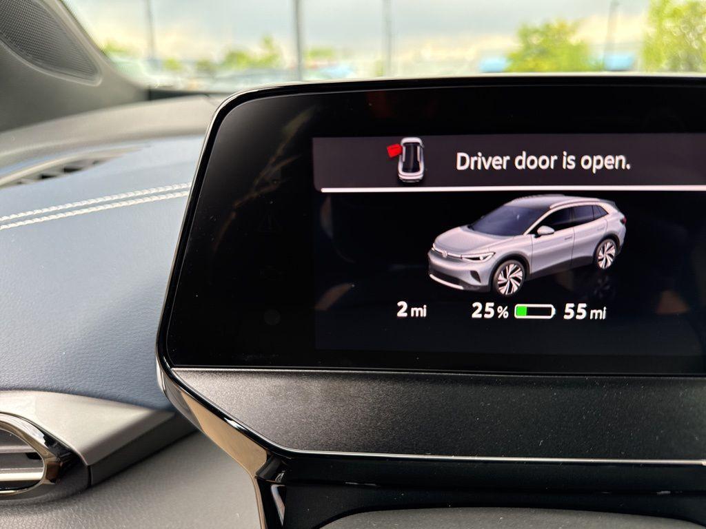 new 2025 Volkswagen ID.4 car, priced at $48,097
