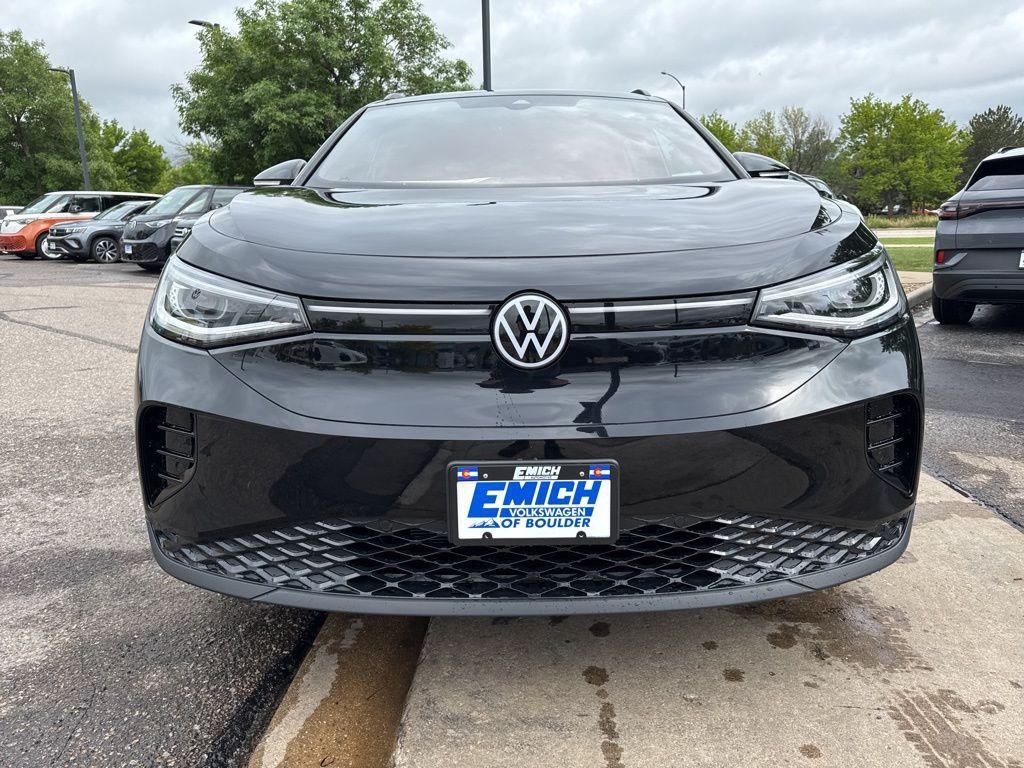 new 2025 Volkswagen ID.4 car, priced at $43,359