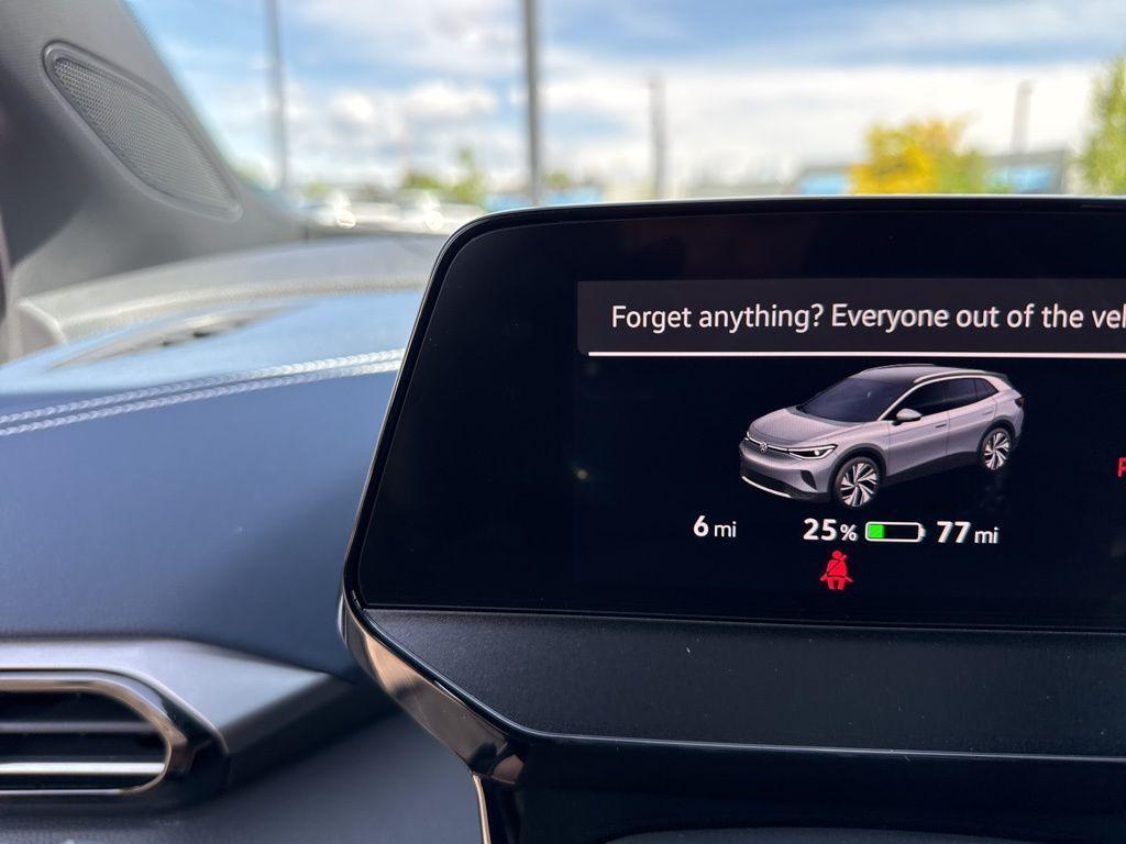 new 2025 Volkswagen ID.4 car, priced at $45,795