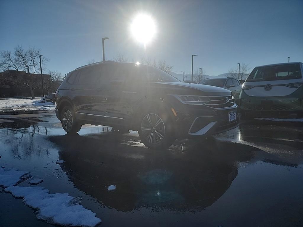 new 2024 Volkswagen Tiguan car, priced at $30,540