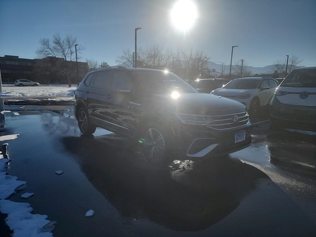 new 2024 Volkswagen Tiguan car, priced at $30,540