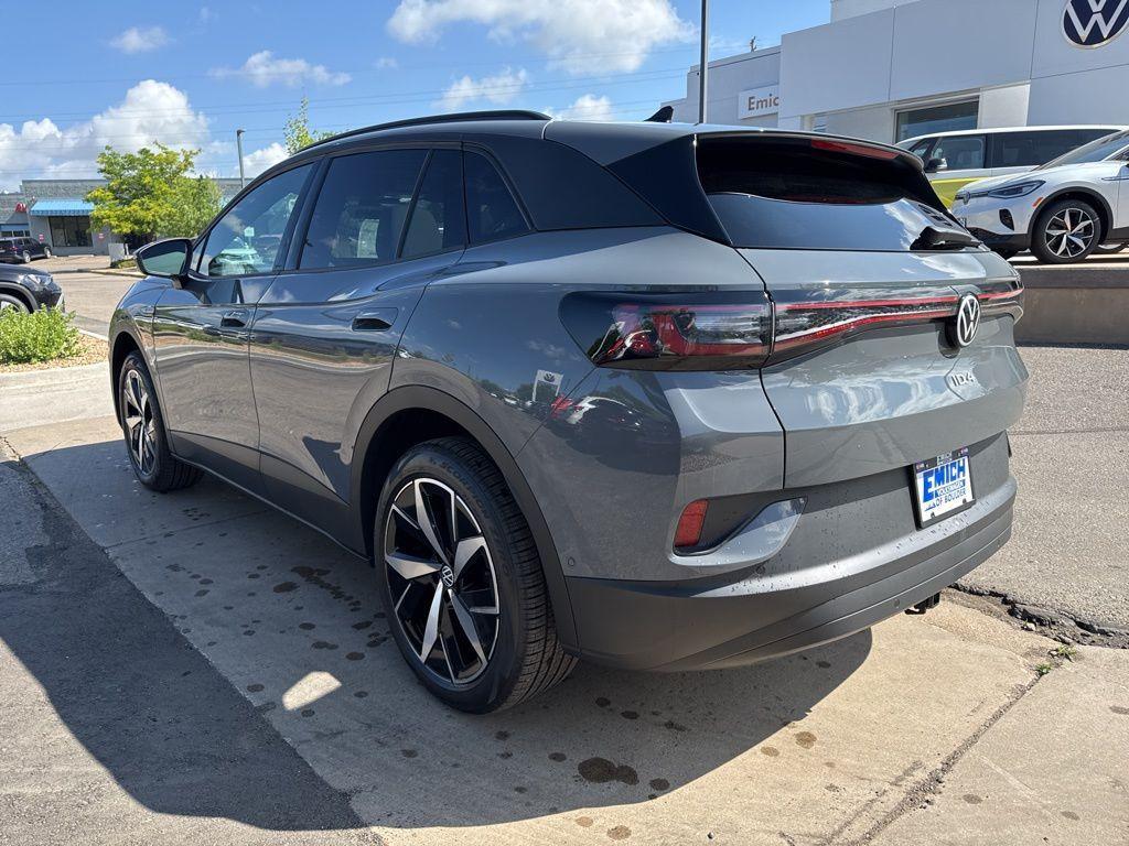 new 2025 Volkswagen ID.4 car, priced at $48,422