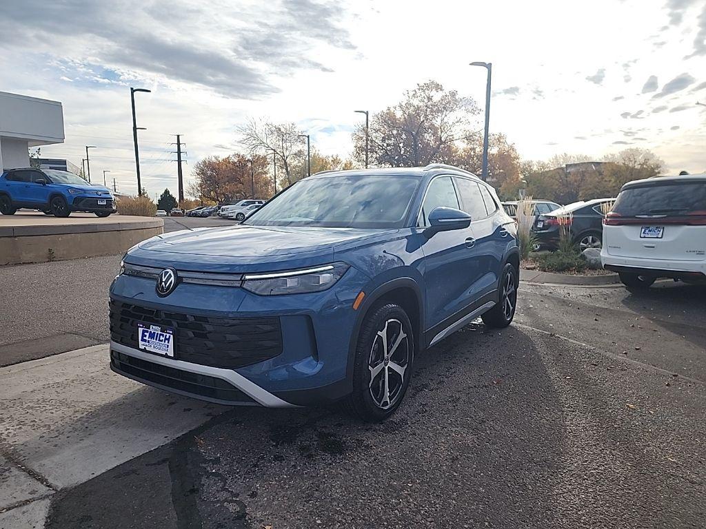 new 2025 Volkswagen Tiguan car, priced at $33,972