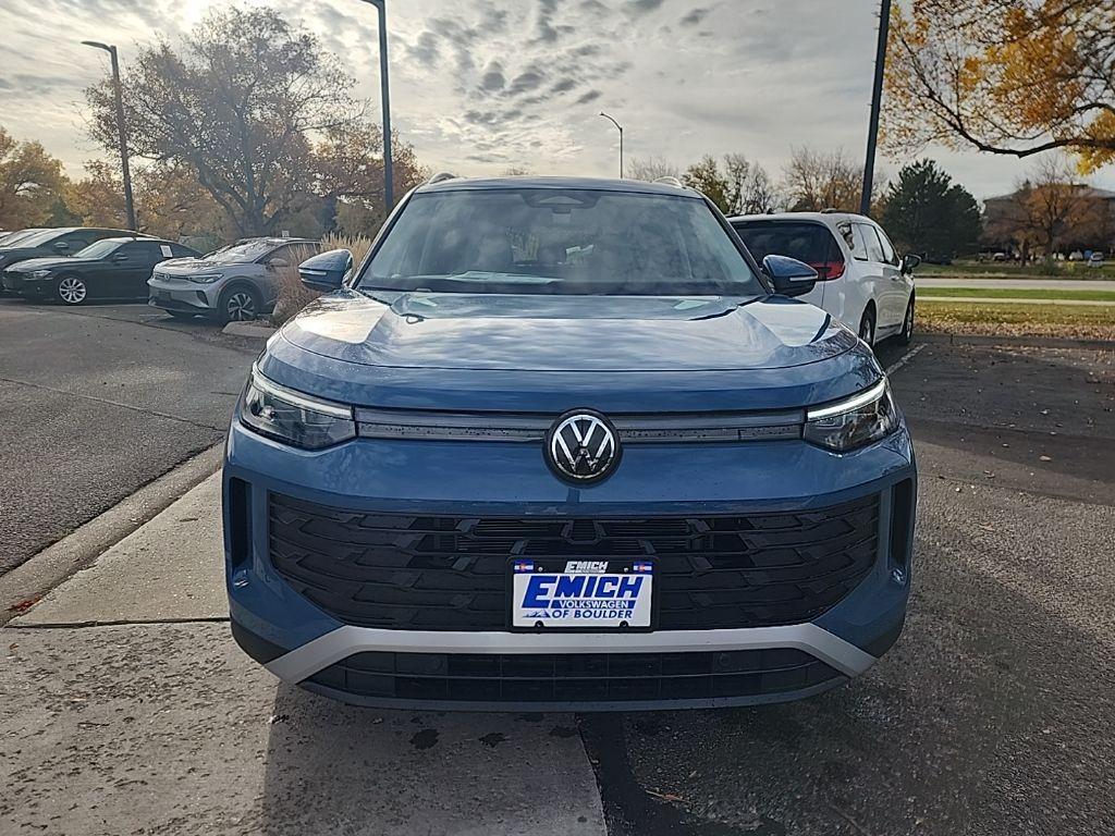 new 2025 Volkswagen Tiguan car, priced at $33,972