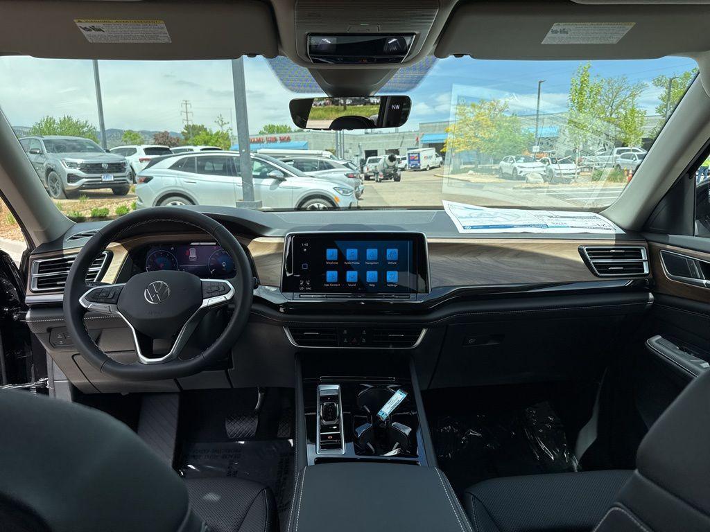 new 2025 Volkswagen Atlas car, priced at $44,919