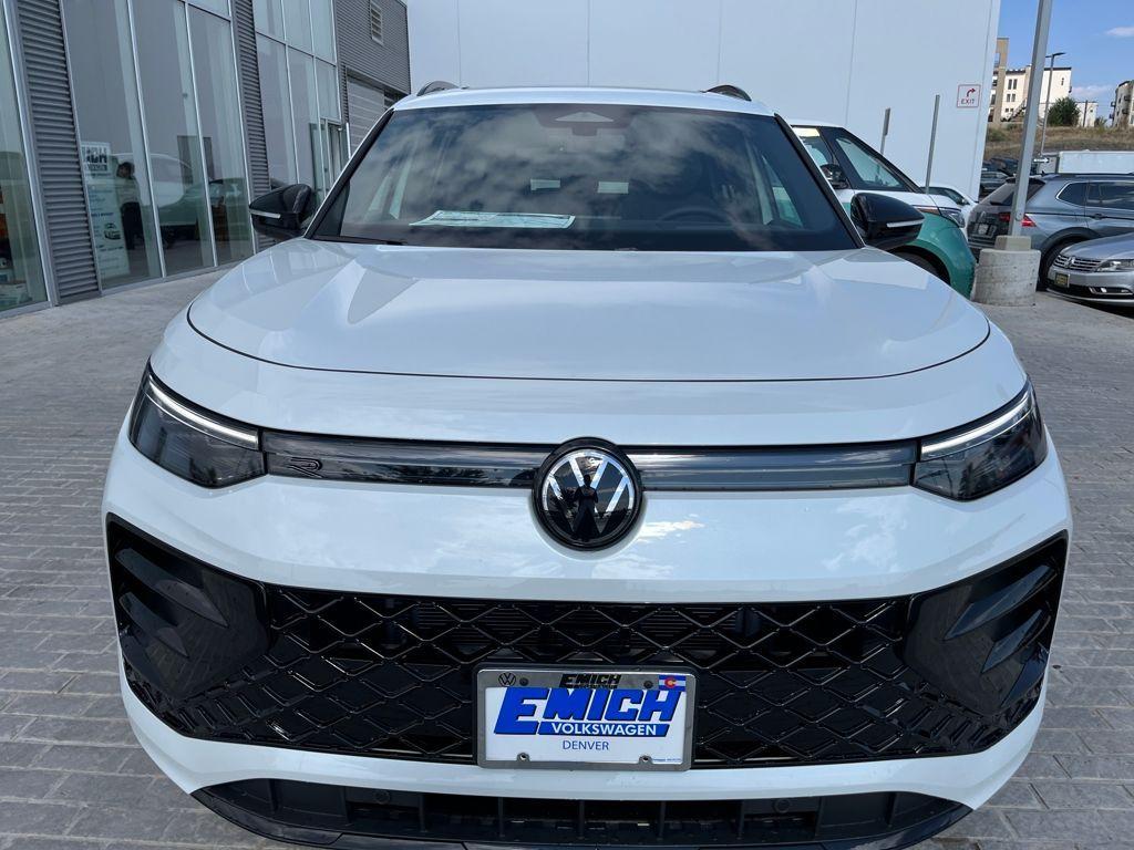 new 2025 Volkswagen Tiguan car, priced at $37,325