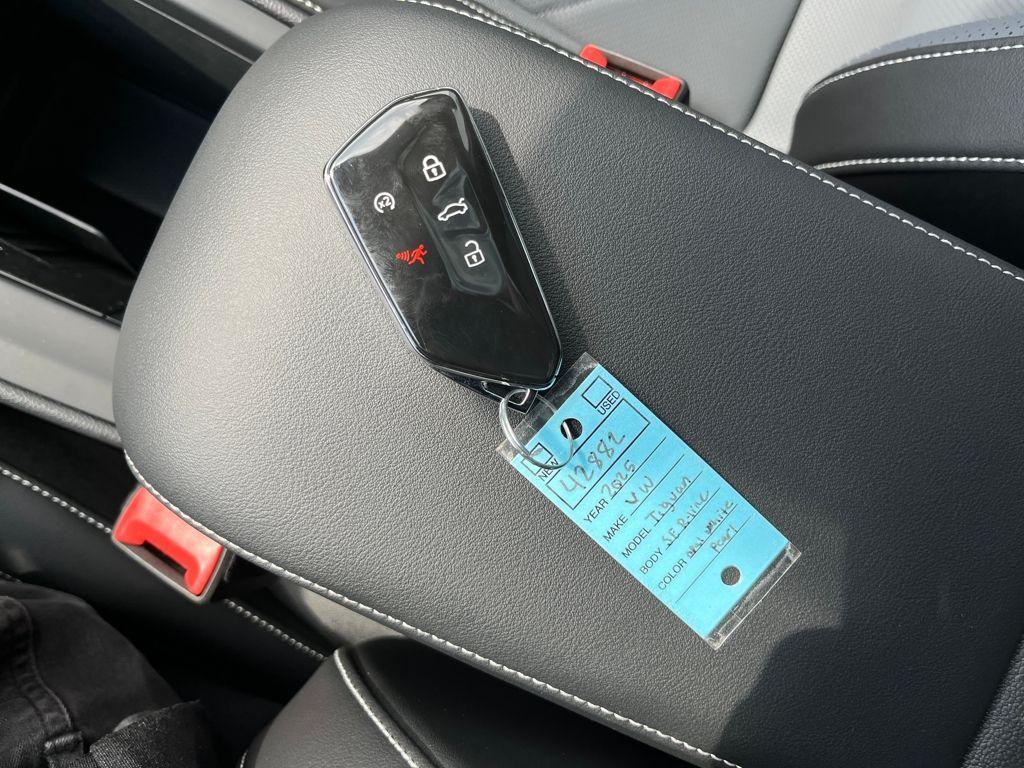 new 2025 Volkswagen Tiguan car, priced at $37,325