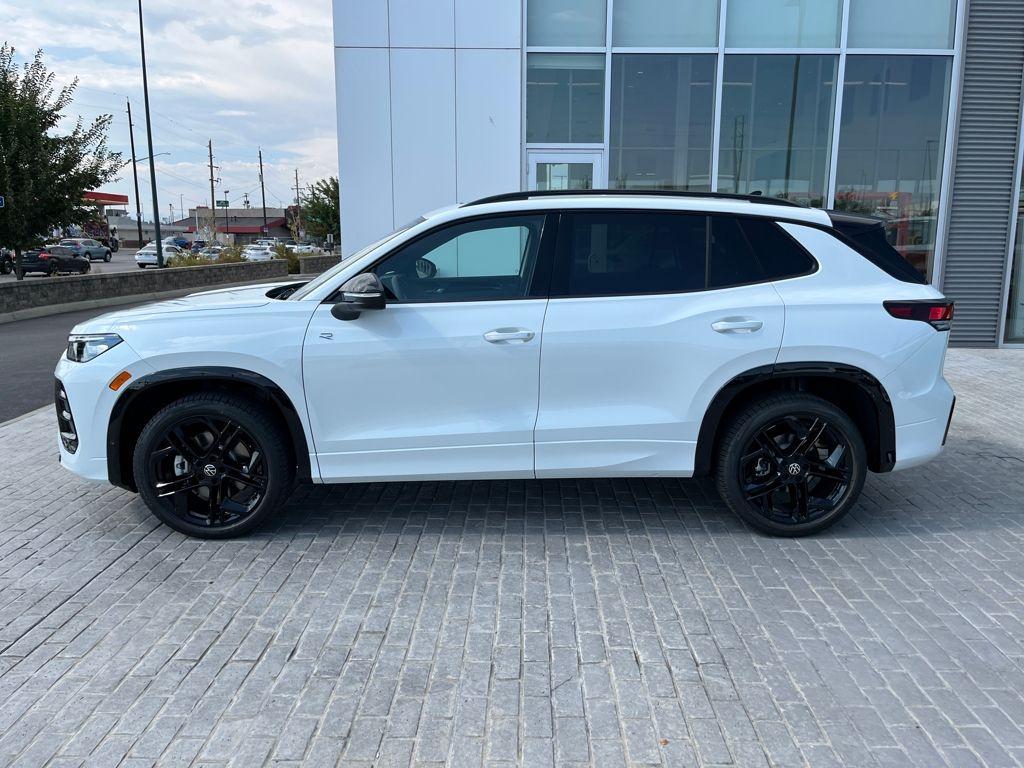 new 2025 Volkswagen Tiguan car, priced at $37,325