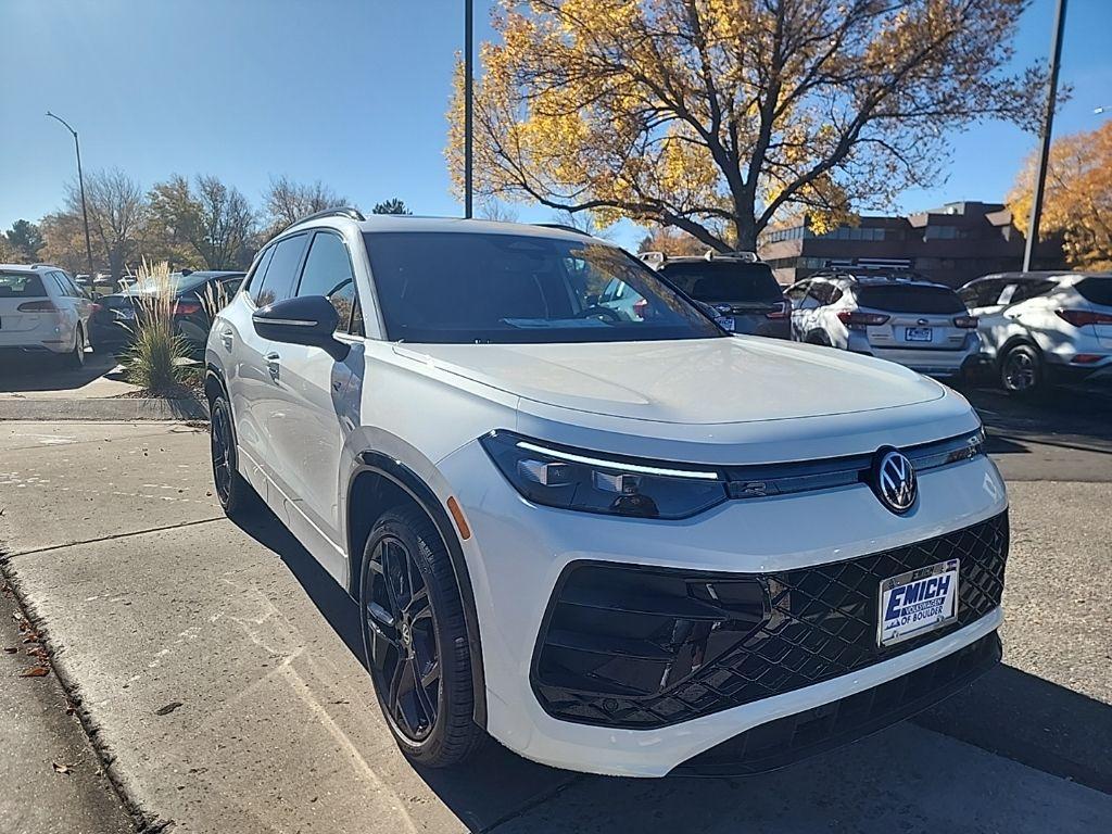 new 2025 Volkswagen Tiguan car, priced at $37,569