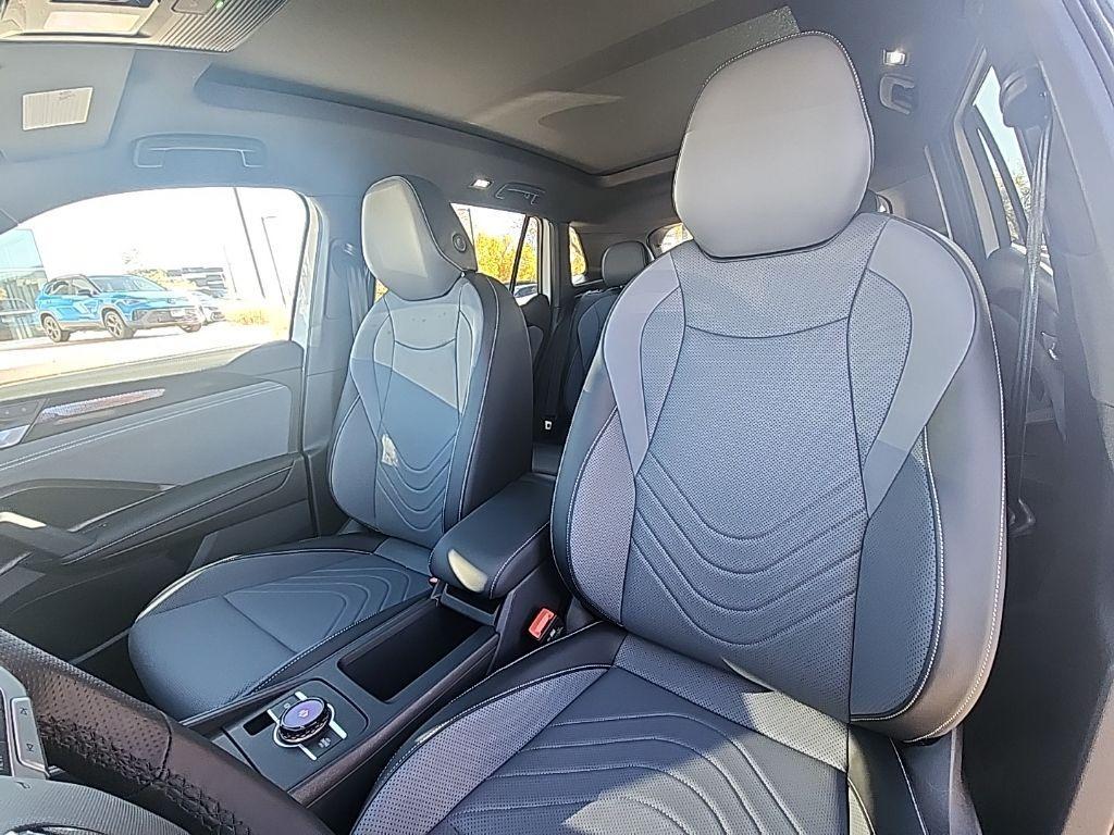 new 2025 Volkswagen Tiguan car, priced at $37,569