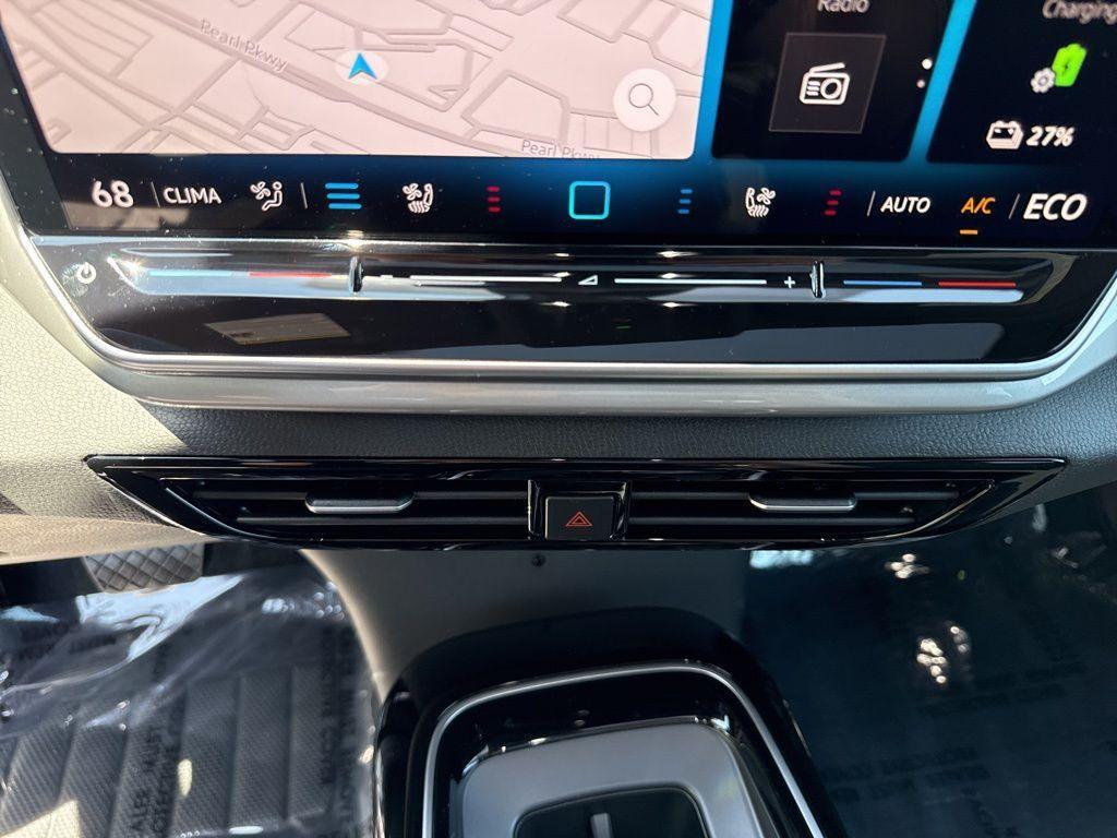 new 2025 Volkswagen ID.4 car, priced at $45,795