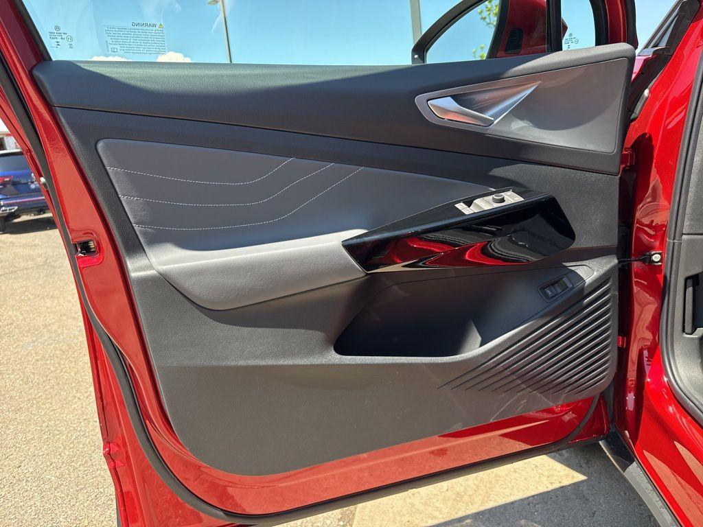 new 2025 Volkswagen ID.4 car, priced at $45,795