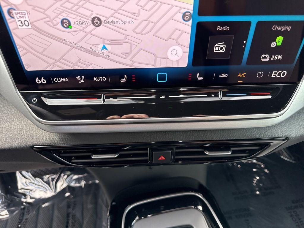 new 2025 Volkswagen ID.4 car, priced at $38,097