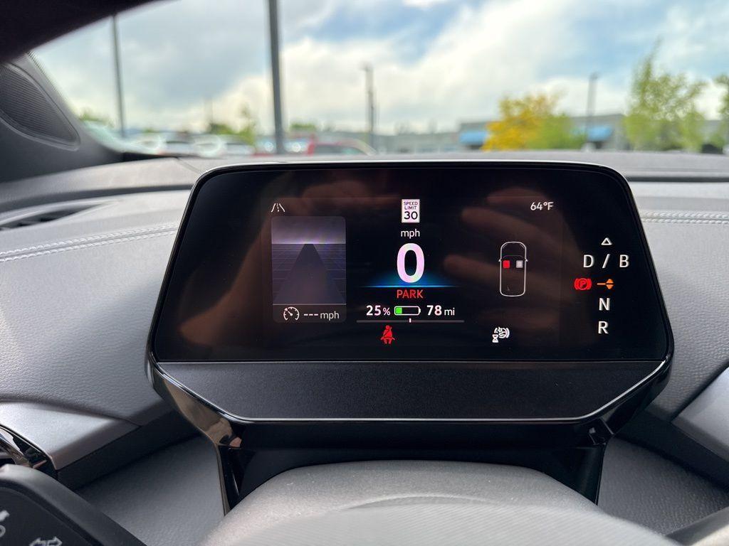 new 2025 Volkswagen ID.4 car, priced at $38,097