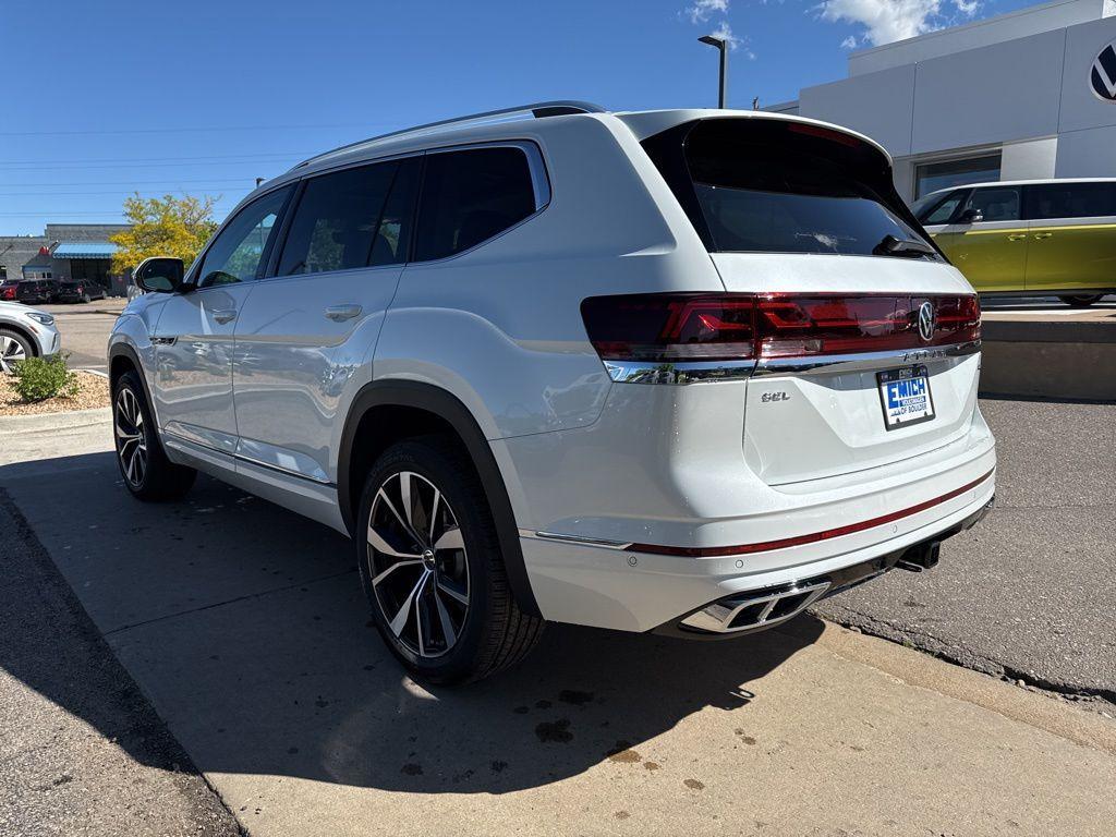 new 2025 Volkswagen Atlas car, priced at $53,053
