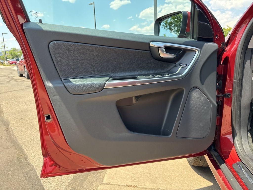 used 2014 Volvo XC60 car, priced at $9,999