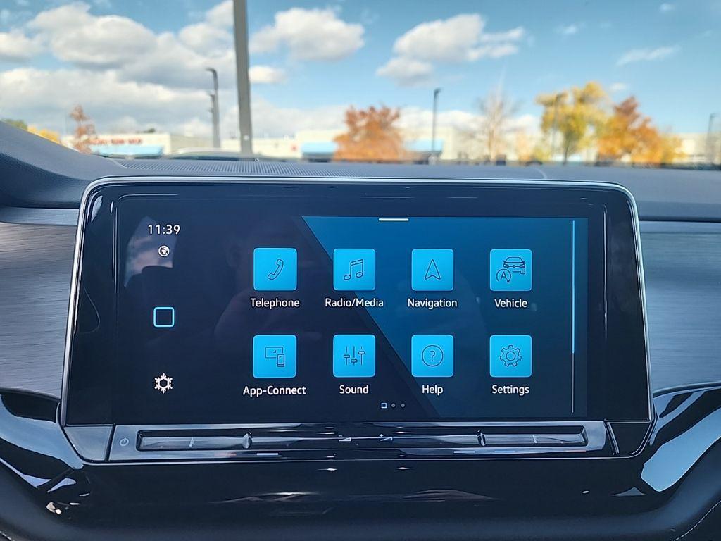 used 2025 Volkswagen Atlas Cross Sport car, priced at $38,470