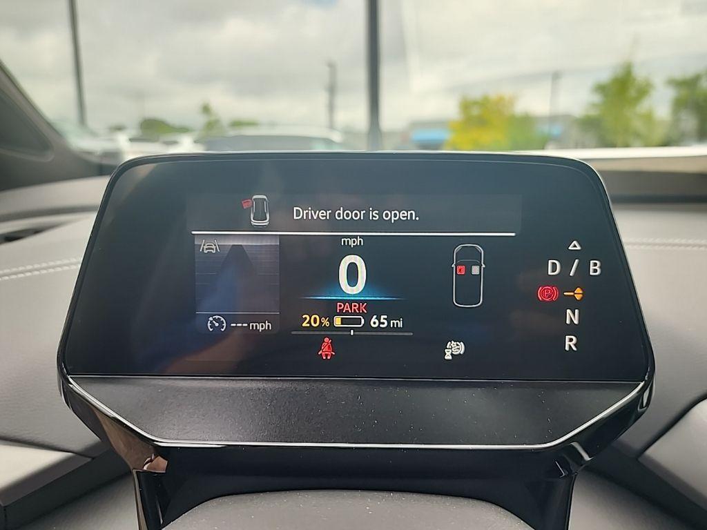 new 2025 Volkswagen ID.4 car, priced at $43,359