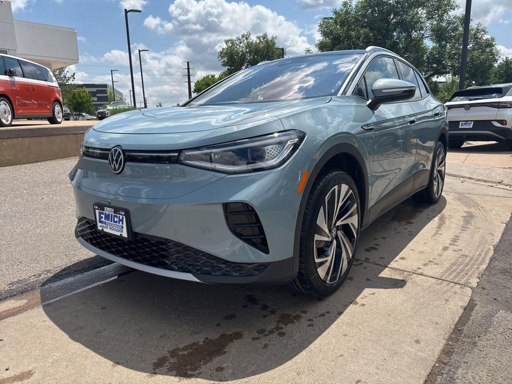 new 2025 Volkswagen ID.4 car, priced at $53,955