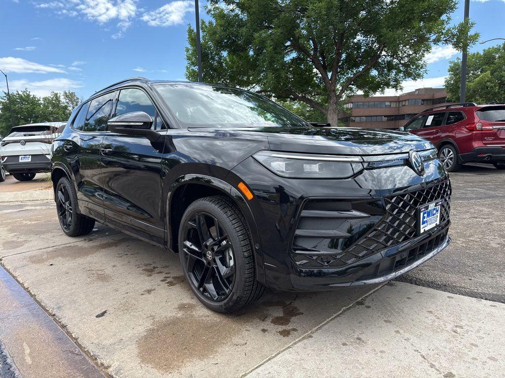 new 2025 Volkswagen Tiguan car