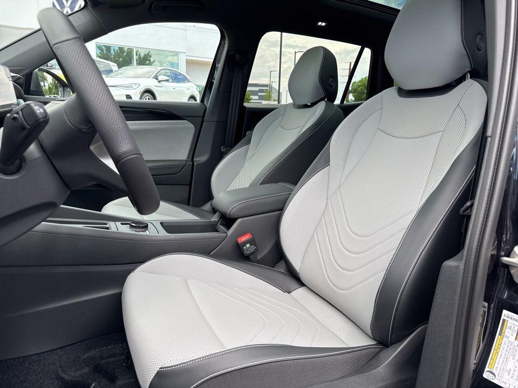 new 2025 Volkswagen Tiguan car