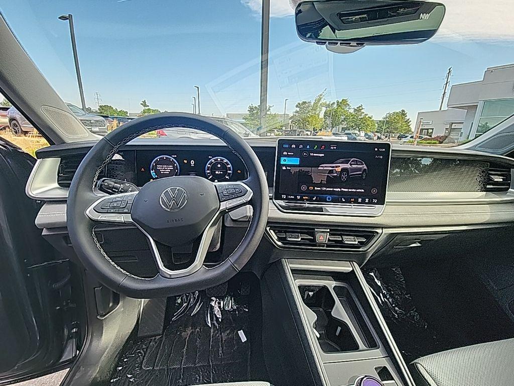 new 2025 Volkswagen Tiguan car, priced at $32,239