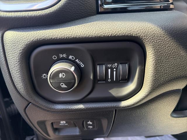 new 2025 Ram 1500 car, priced at $62,581